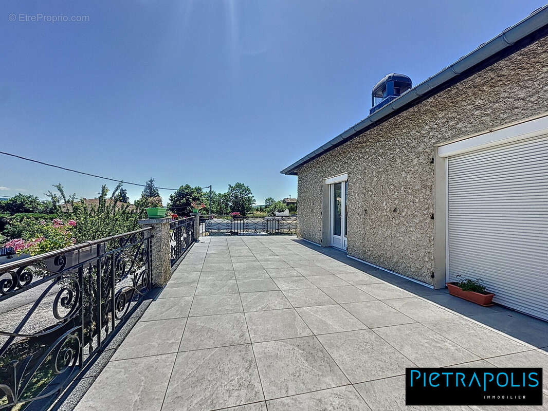 Commerce à LE PUY-EN-VELAY