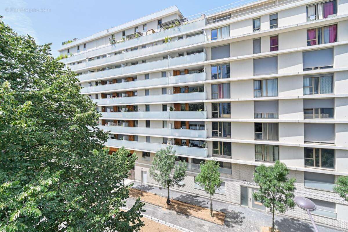 Appartement à PARIS-19E