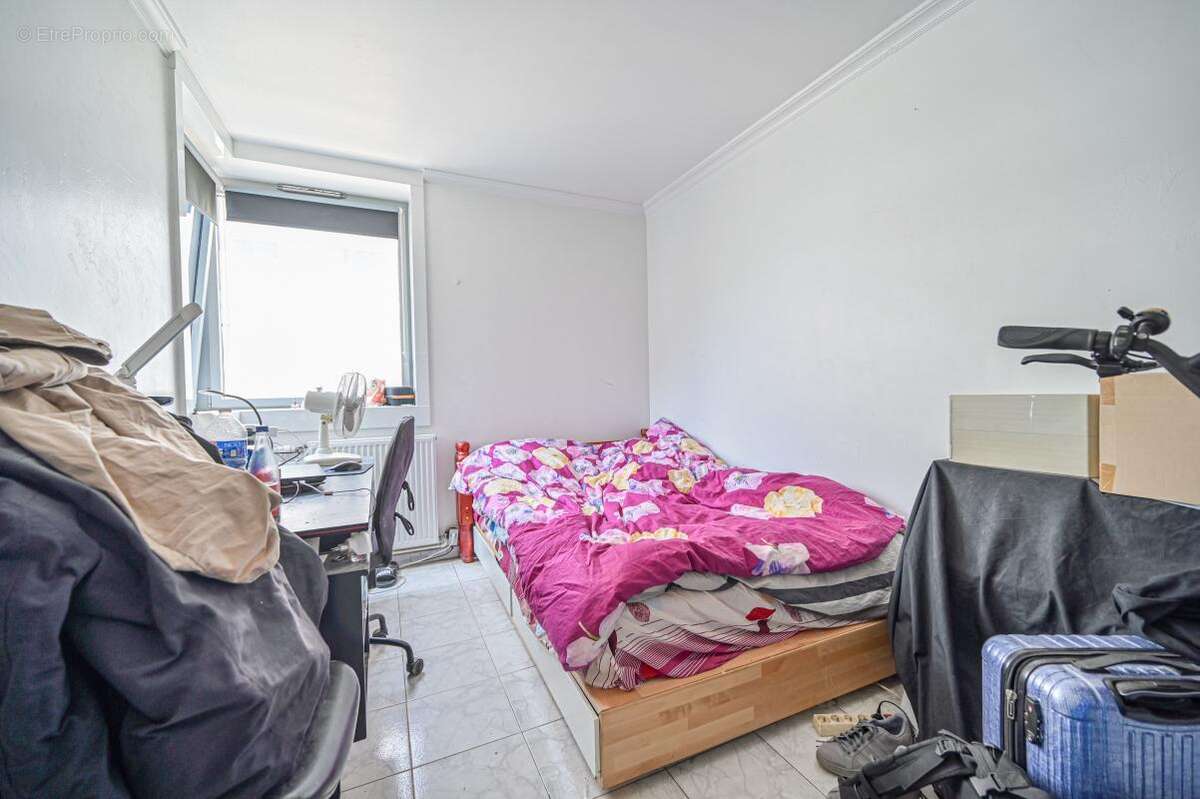 Appartement à PARIS-19E