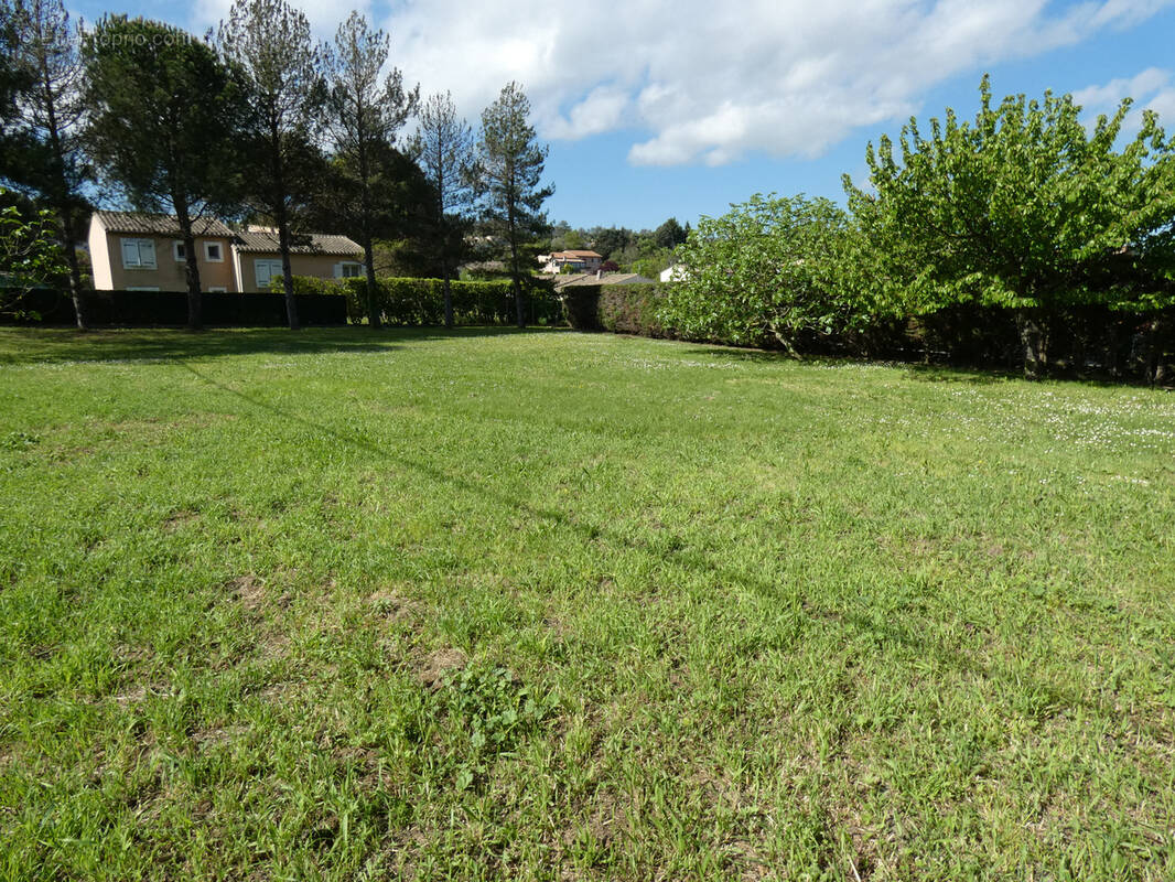 Terrain à LAVALETTE