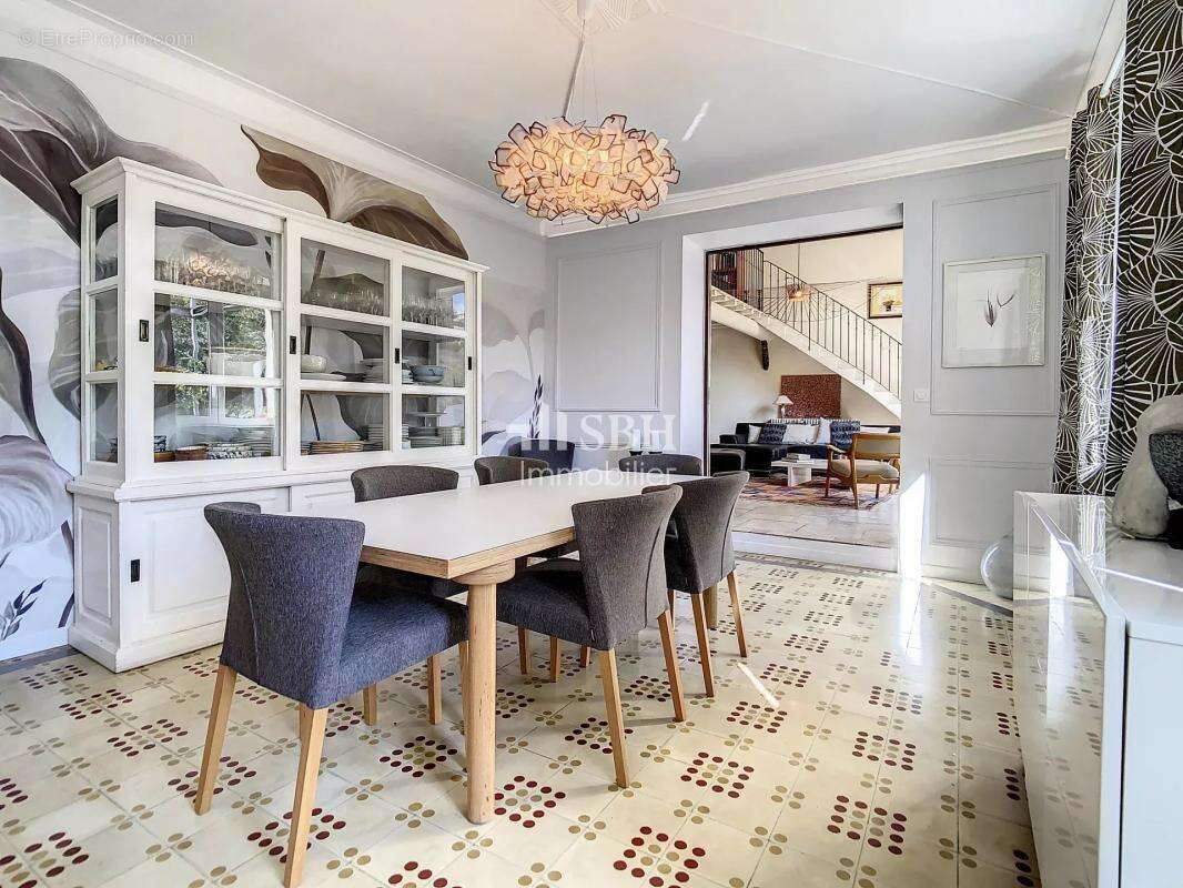 Maison à PERNES-LES-FONTAINES