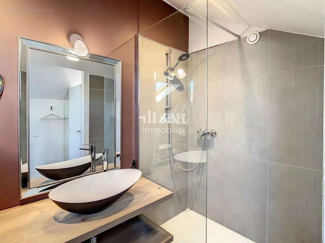 Maison à PERNES-LES-FONTAINES