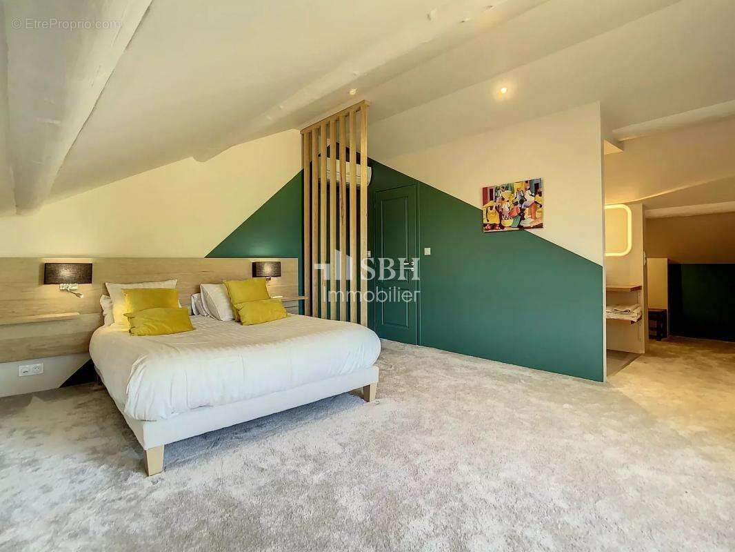 Maison à PERNES-LES-FONTAINES