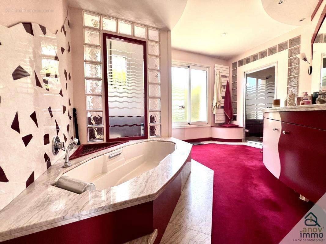 Maison à BUXEROLLES