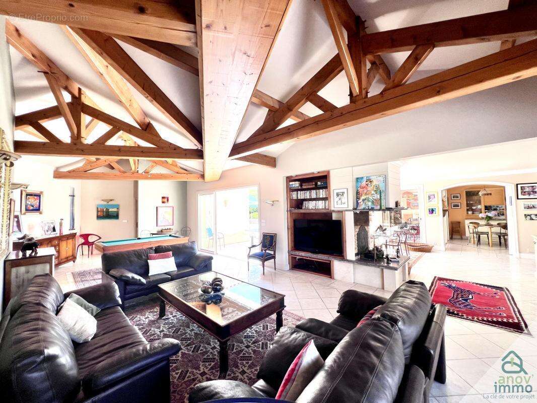 Maison à BUXEROLLES