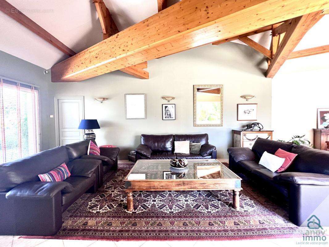 Maison à BUXEROLLES