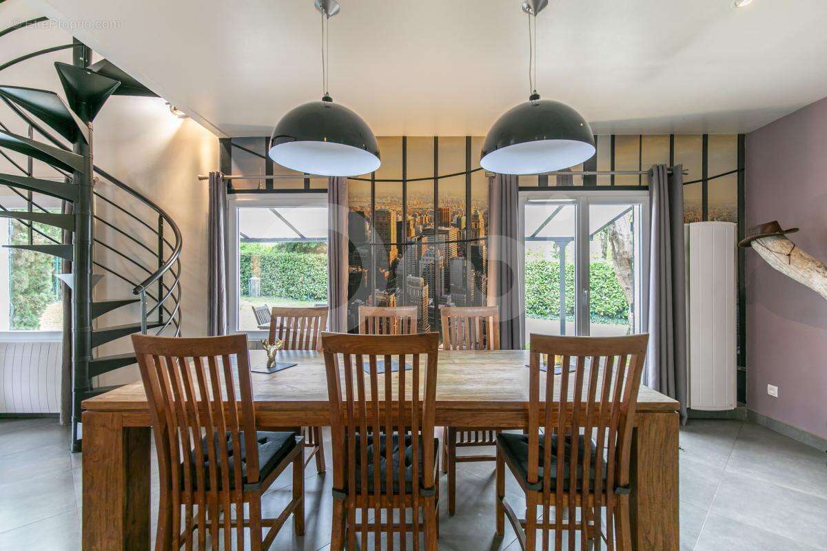 Maison à MAROLLES-EN-BRIE