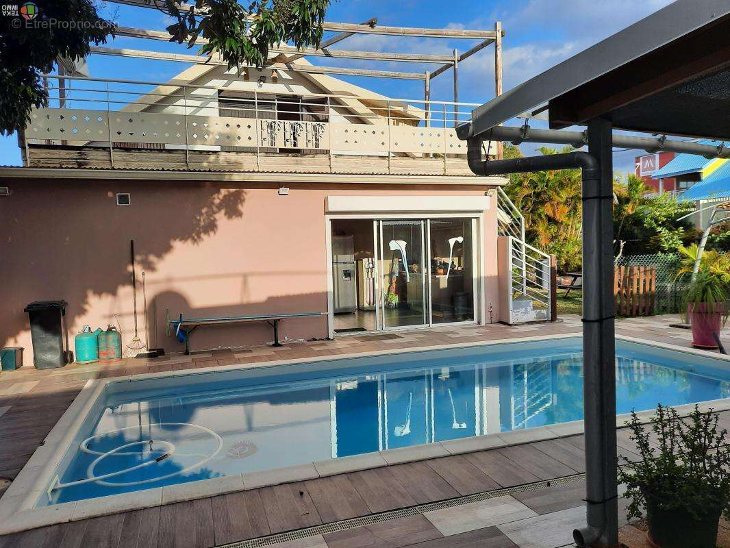 Maison à SAINTE-SUZANNE