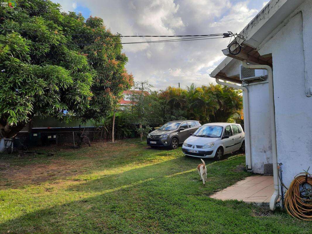 Maison à SAINTE-SUZANNE