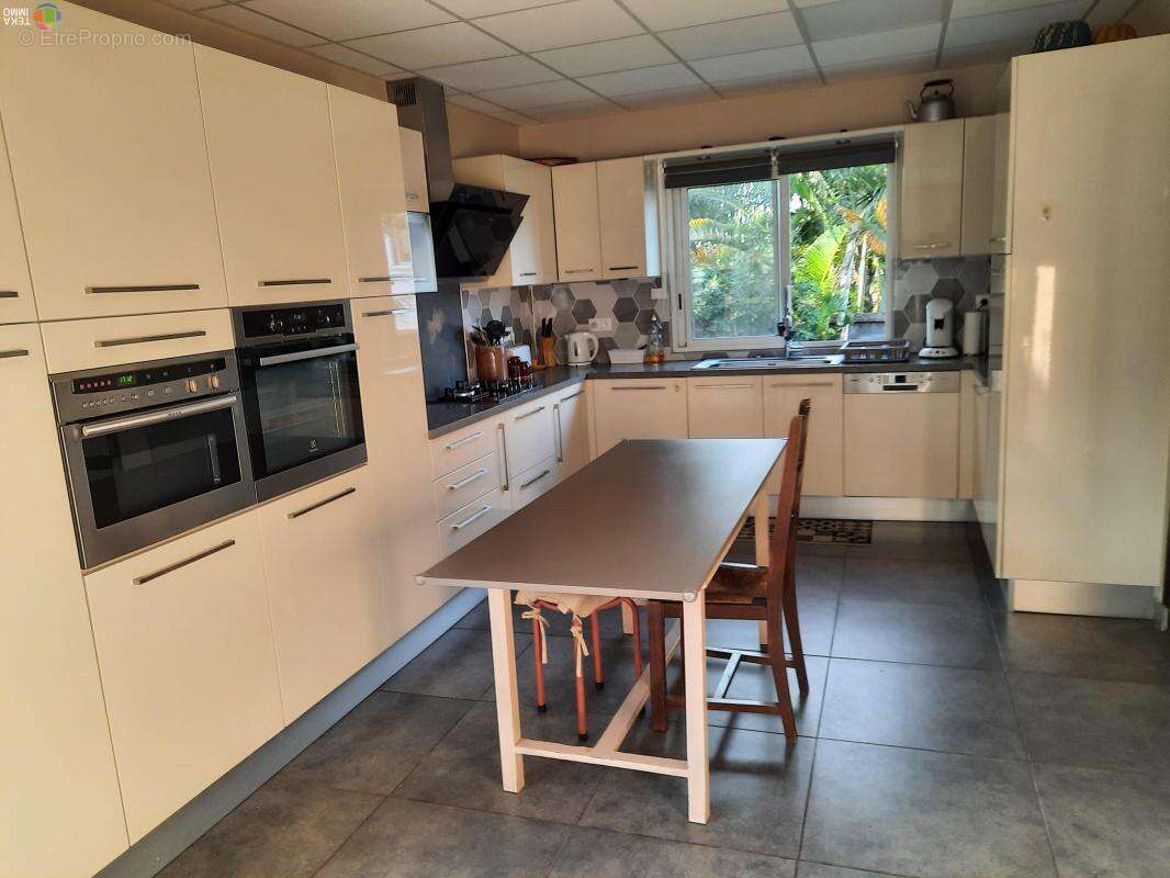 Maison à SAINTE-SUZANNE