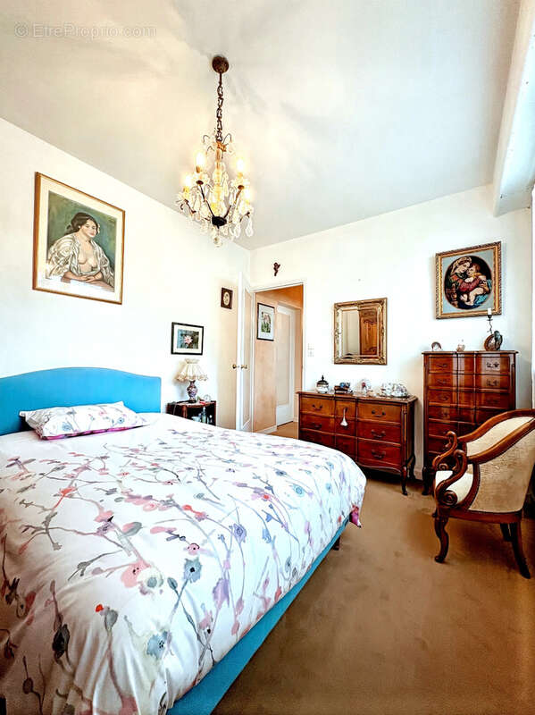 Appartement à AVRILLE