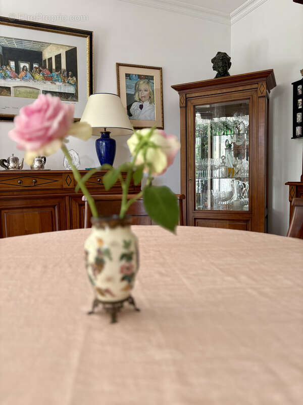 Appartement à AVRILLE