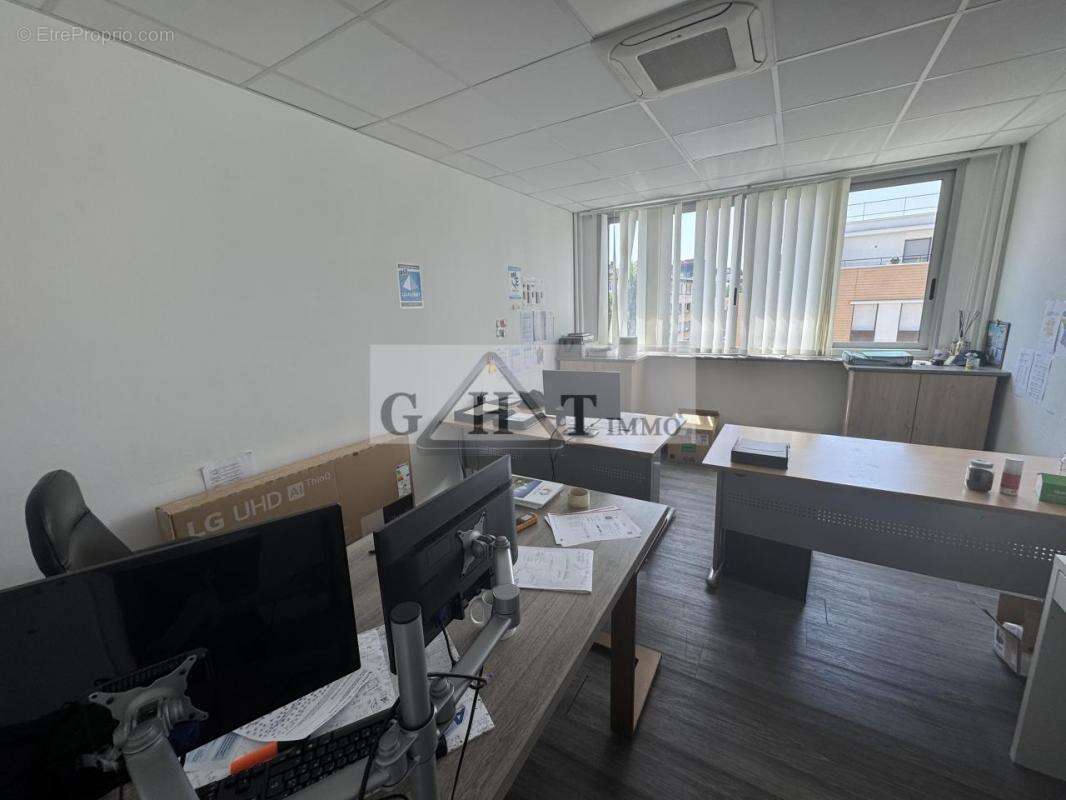 Commerce à MAISONS-ALFORT