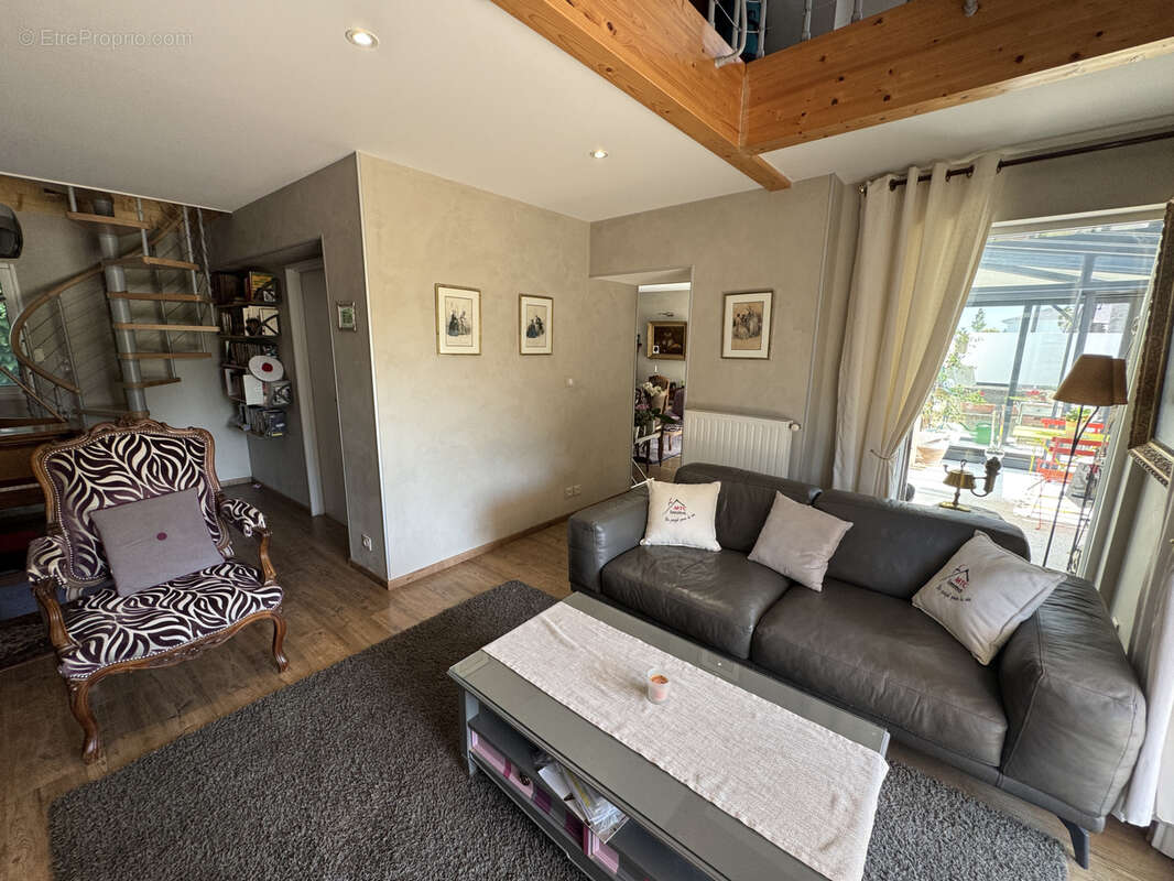 Maison à VILLETTE-D&#039;ANTHON