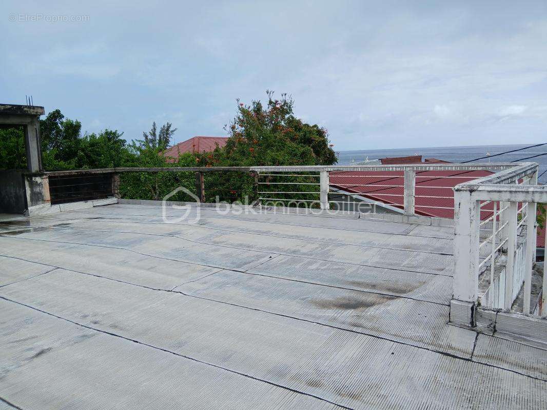 Appartement à BASSE-TERRE