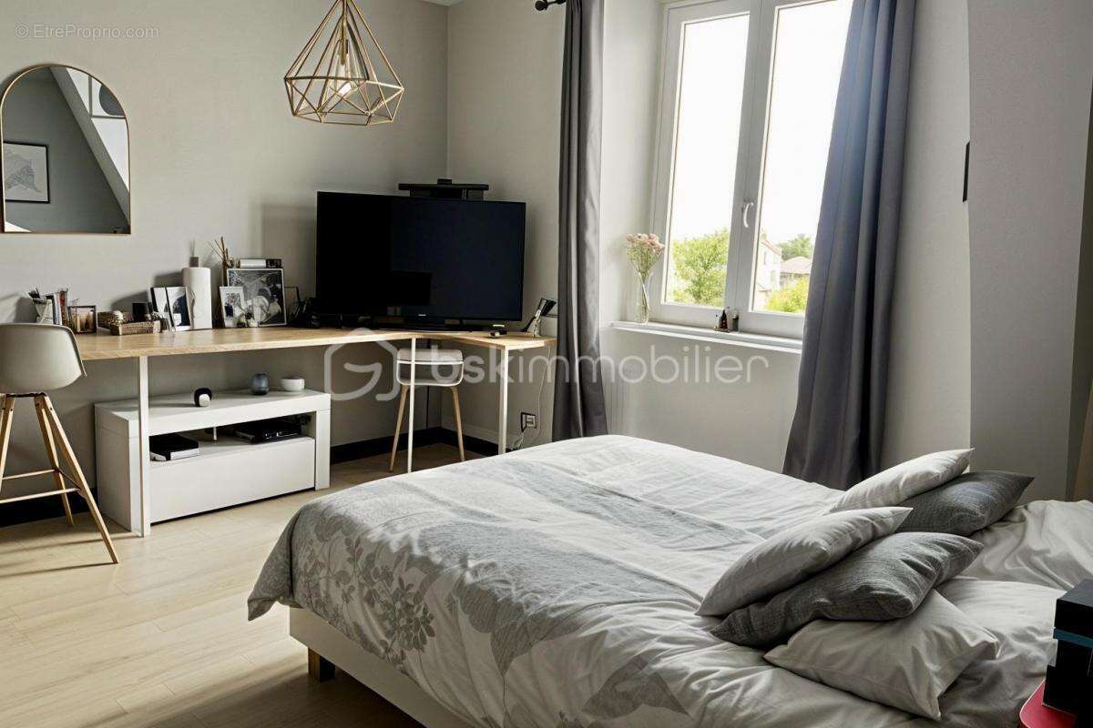 Maison à SAINT-LYPHARD