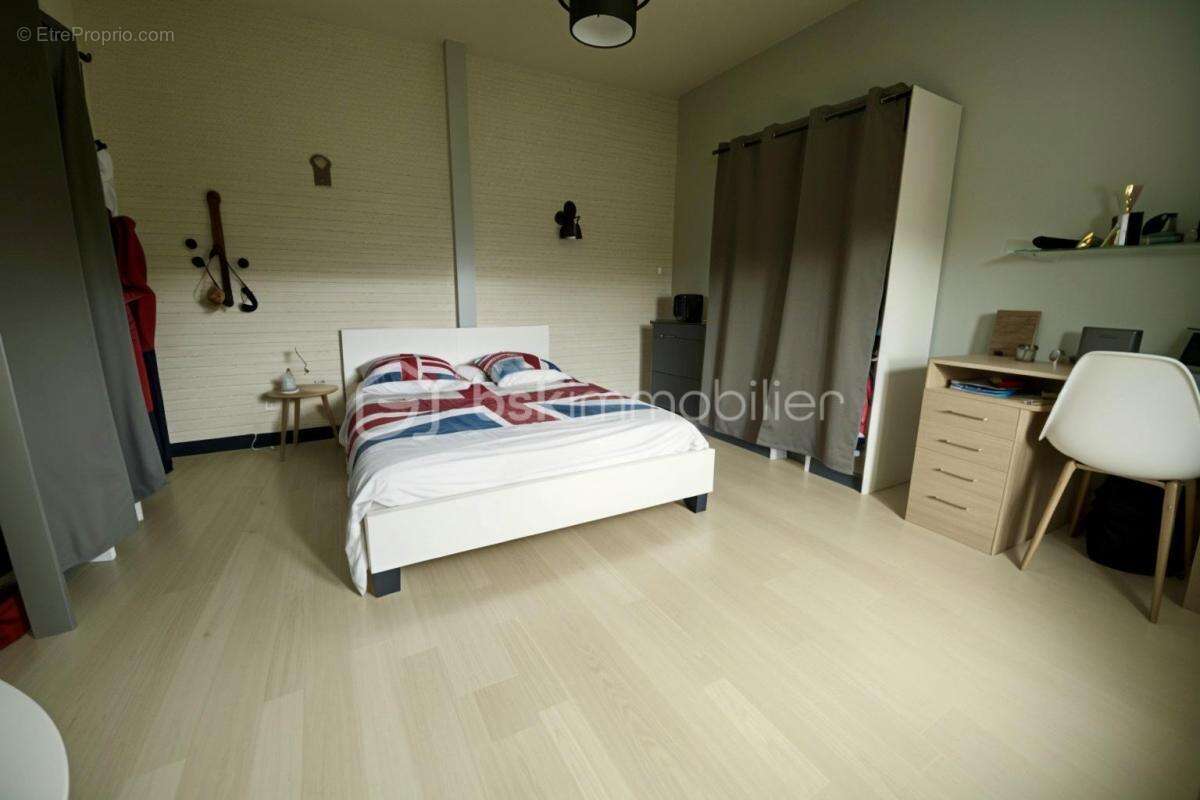 Maison à SAINT-LYPHARD