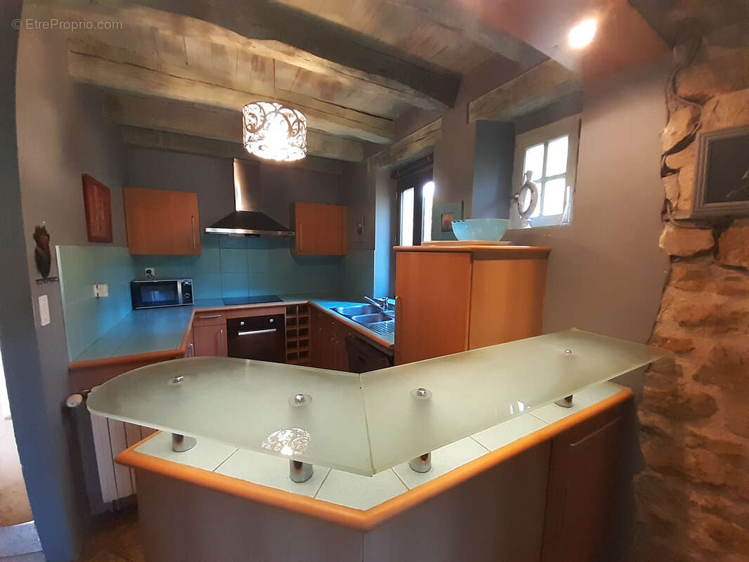 Maison à SAINT-LAURENT-LES-TOURS