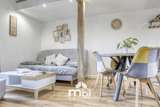 Appartement à LA CHAPELLE-EN-SERVAL