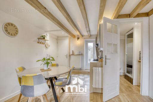 Appartement à LA CHAPELLE-EN-SERVAL