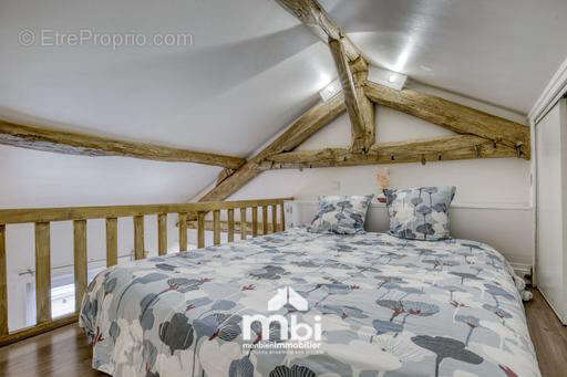 Appartement à LA CHAPELLE-EN-SERVAL