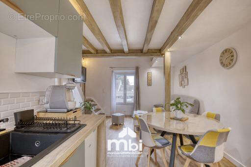 Appartement à LA CHAPELLE-EN-SERVAL