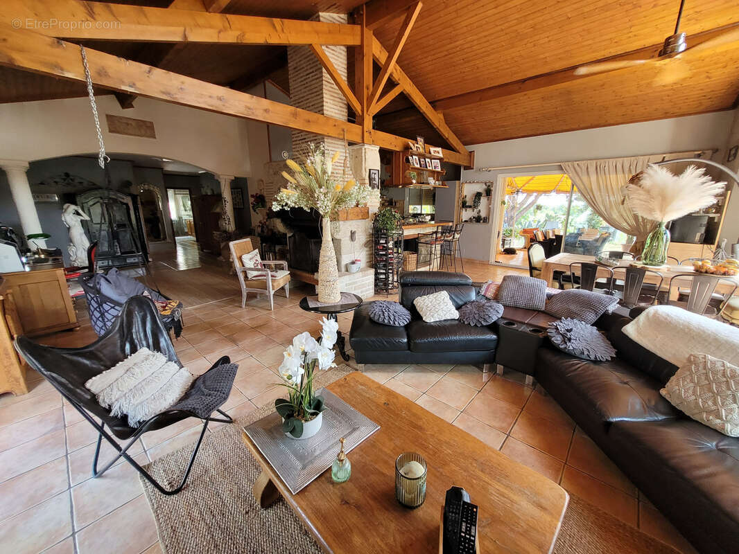 Maison à BIRAC-SUR-TREC