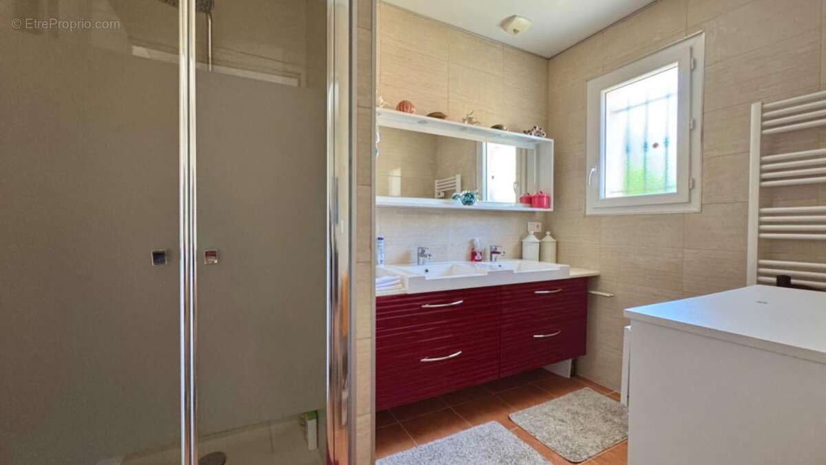 Maison à BORMES-LES-MIMOSAS