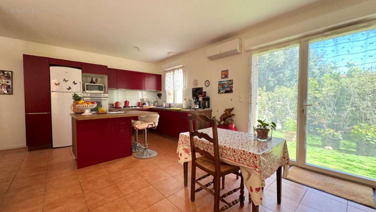 Maison à BORMES-LES-MIMOSAS