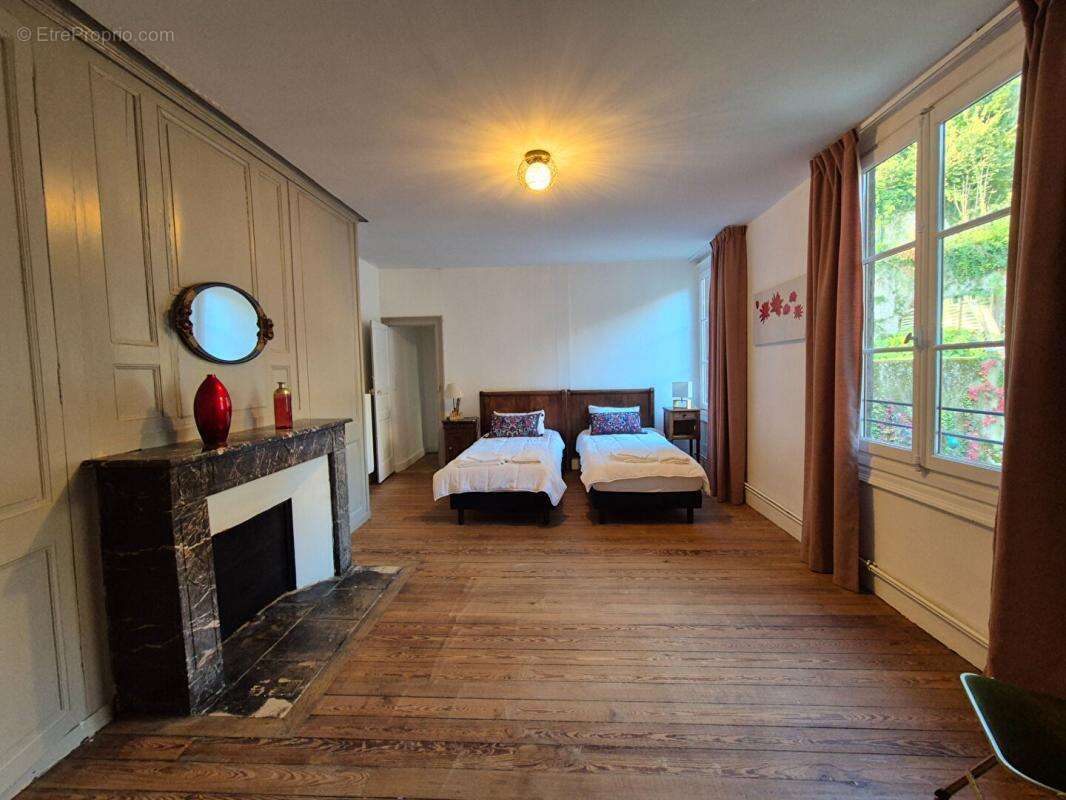 Maison à CHATEAU-RENAULT