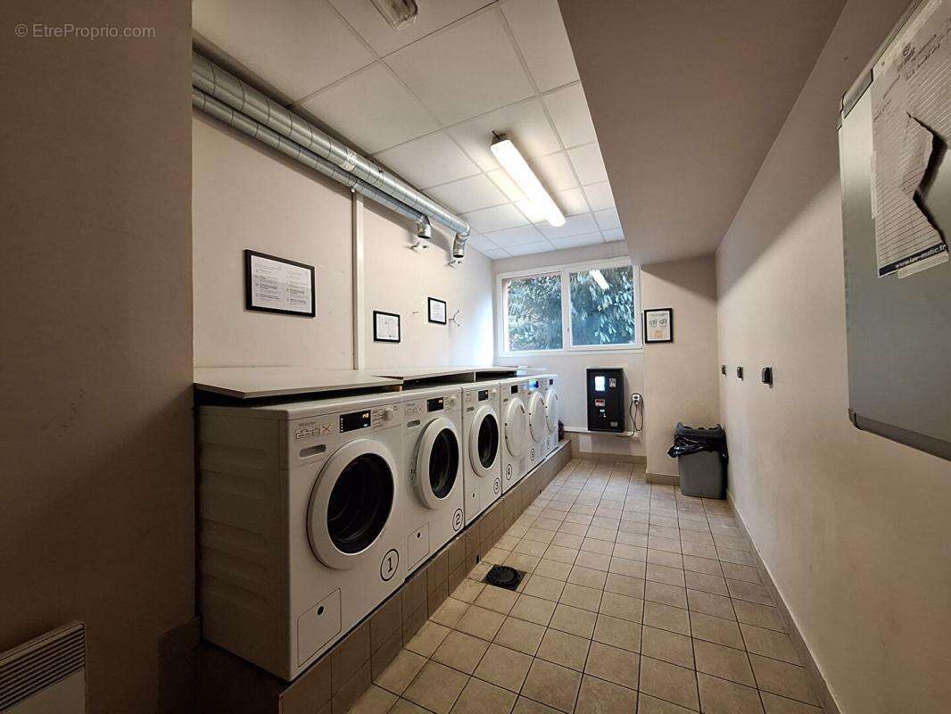 Appartement à SAINT-CYR-L'ECOLE