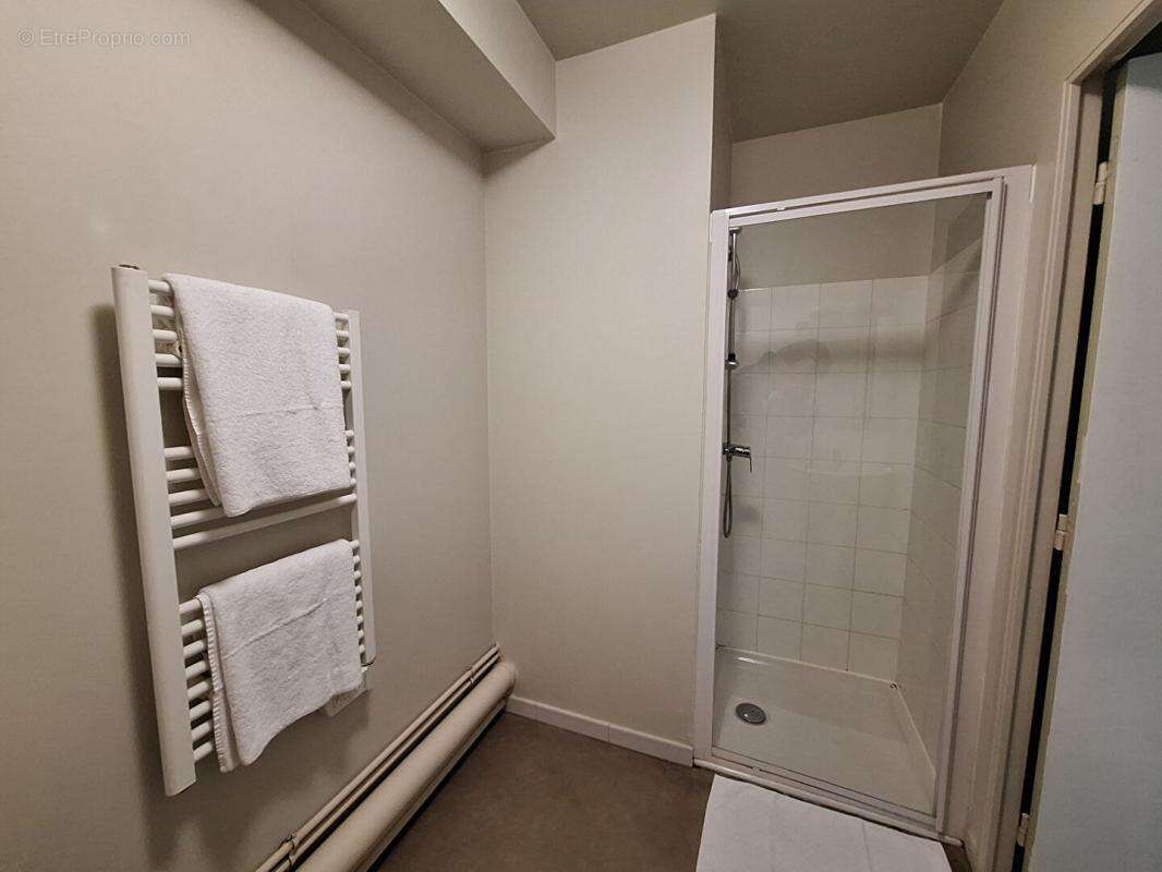 Appartement à SAINT-CYR-L'ECOLE