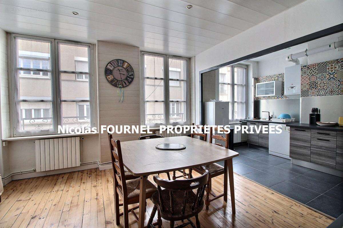 Appartement à SAINT-ETIENNE