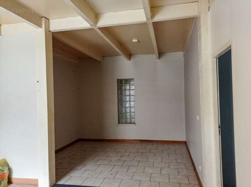 Commerce à SAINT-AMANS-VALTORET