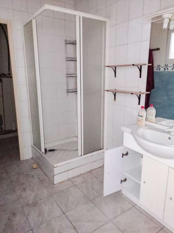 Commerce à SAINT-AMANS-VALTORET