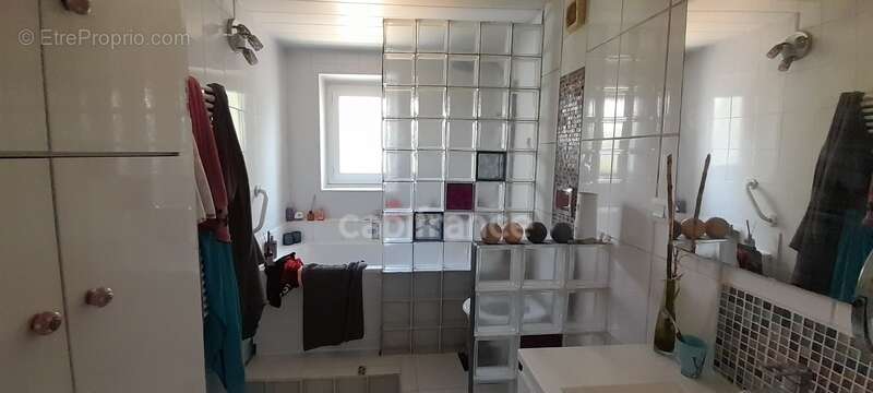 Maison à SAINT-BONNET-DE-FOUR