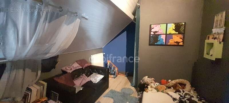 Maison à SAINT-BONNET-DE-FOUR