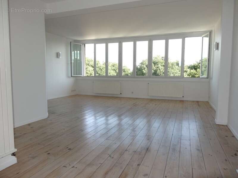 Appartement à ROMAINVILLE