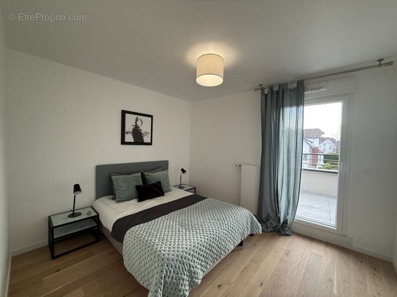 Appartement à MONT-SAINT-AIGNAN