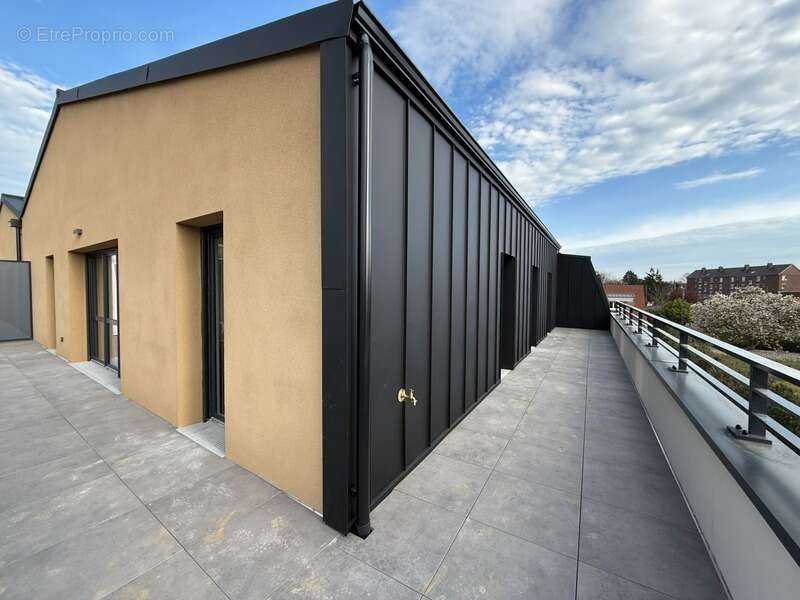 Appartement à MONT-SAINT-AIGNAN