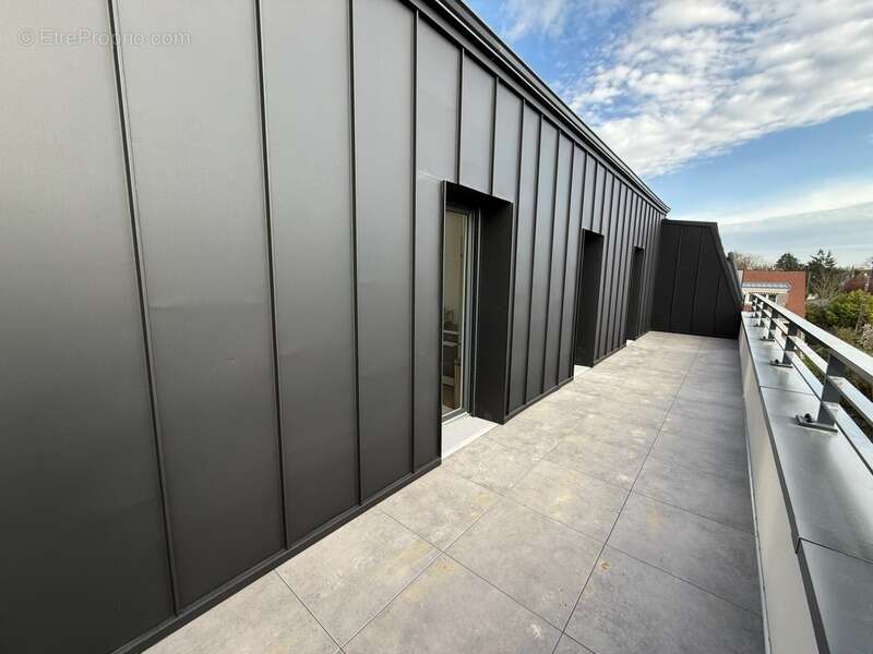 Appartement à MONT-SAINT-AIGNAN