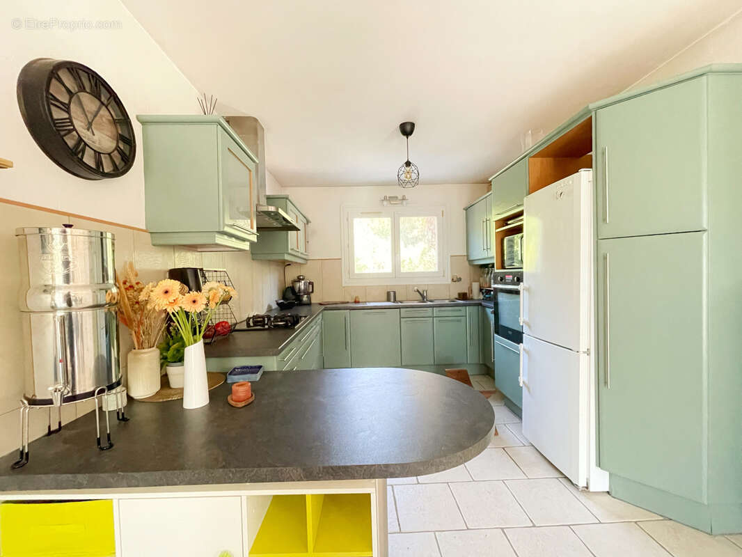 Maison à PIERRE-BENITE