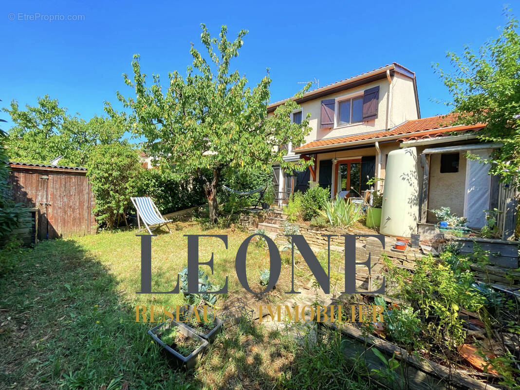 Maison à PIERRE-BENITE