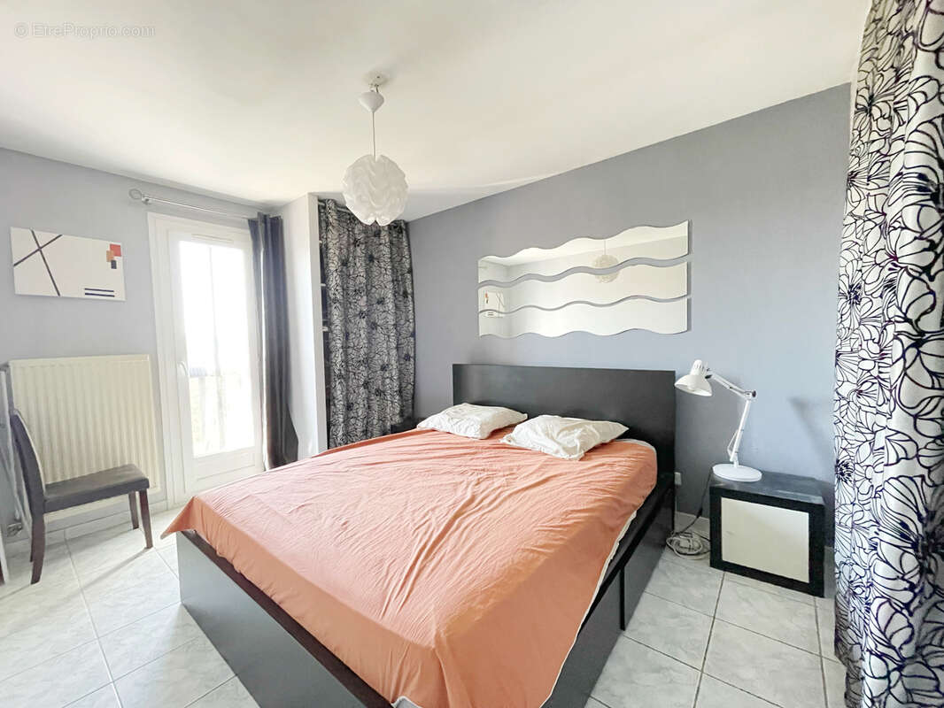 Maison à PIERRE-BENITE