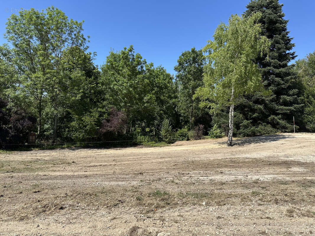 Terrain à BREVIANDES