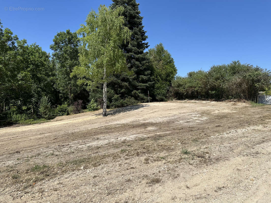 Terrain à BREVIANDES