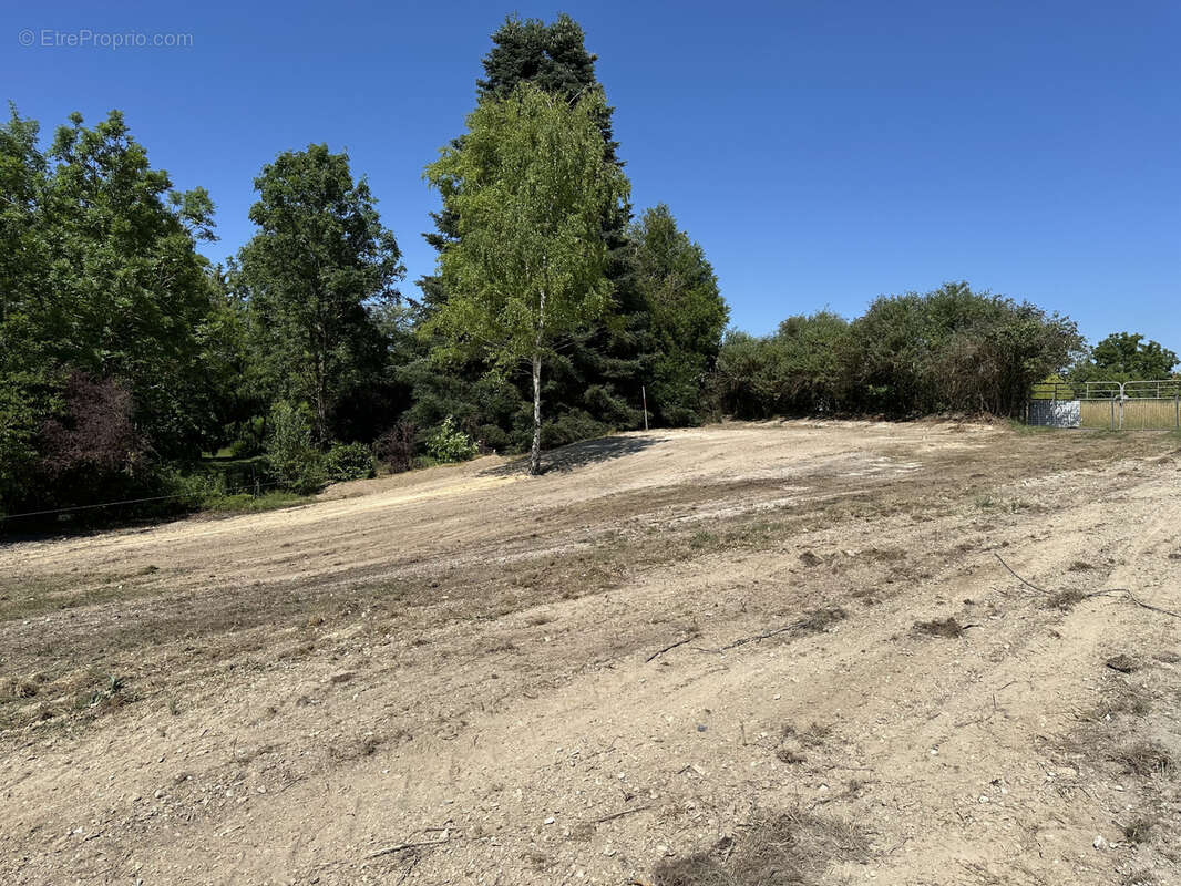 Terrain à BREVIANDES