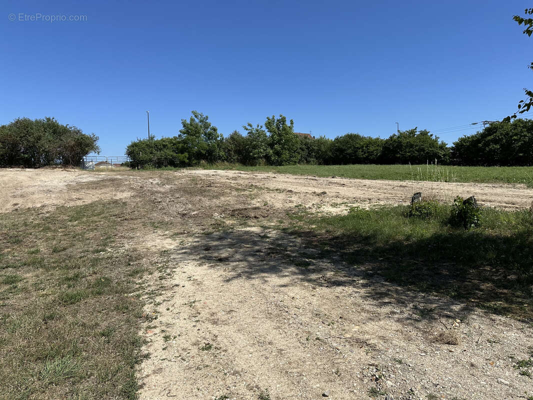 Terrain à BREVIANDES