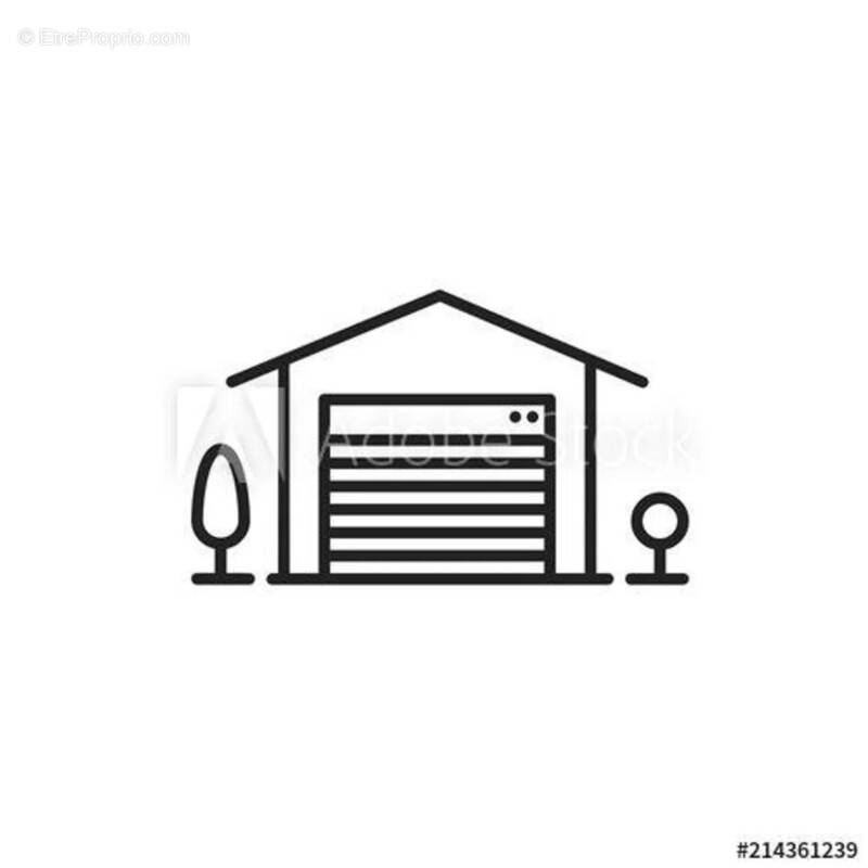 Parking à BALARUC-LES-BAINS