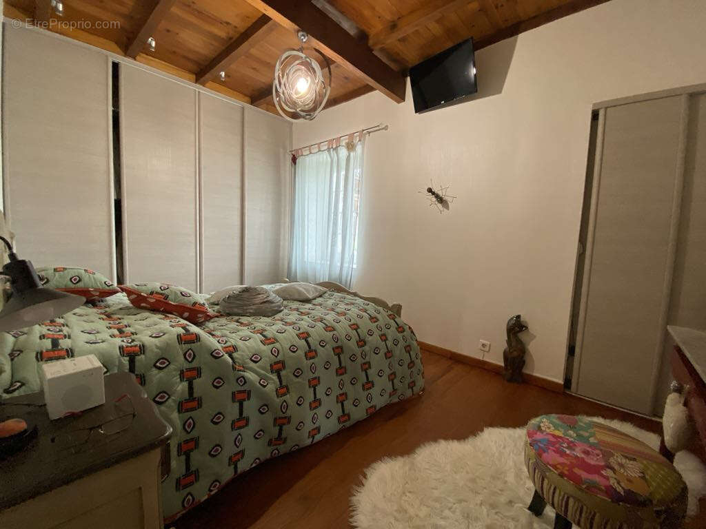 Maison à MONCRABEAU